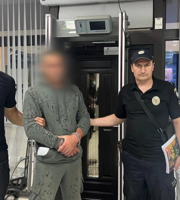 На Одещині нетверезий чоловік підстрелив 15-річну дівчину