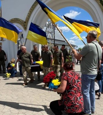 На Волині провели в останню дорогу 38-річного Героя Олега Москалюка