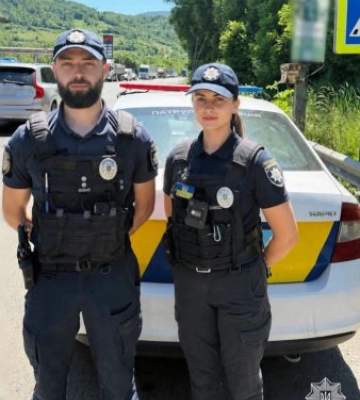 Пасажирів евакуювали за лічені хвилини: на Закарпатті під час руху загорівся автобус