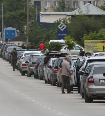 «Довіра до окупаційної влади сиплеться». РФ боїться втратити контроль над Кримом і посилює репресії: які настрої на півострові — інтерв'ю