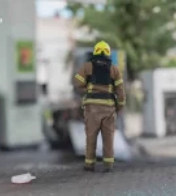 У Сумах російський обстріл знову влучив по АЗС, поранено трьох людей