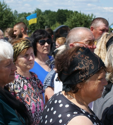 «За його голову окупанти обіцяли винагороду»: на Волині попрощалися з легендарним розвідником Віктором Зенцом
