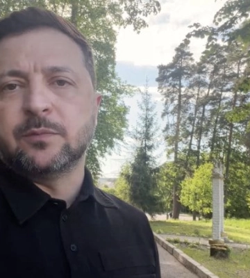 Зеленський про Крим: Україна позбавляє Росію цього плацдарму