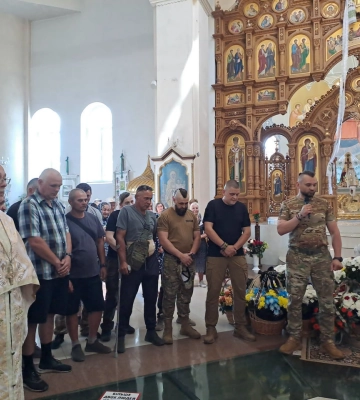 Воїн, який пройшов Афганістан і фронти сучасної війни: на Волині попрощалися з Валентином Ліпичем