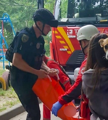 Масована атака дронів на Сумщину: Постраждали 10 людей, одну жінку шпиталізували у важкому стані