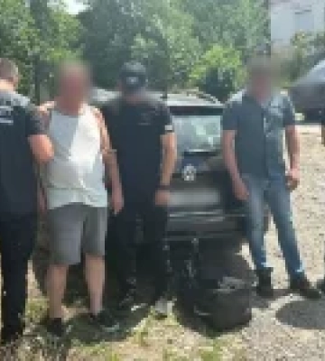 На Закарпатті затримали організатора незаконного переправлення через кордон за 15 тисяч доларів