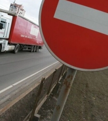 Мерія просить водіїв вантажівок не в’їжджати до Львова через спеку