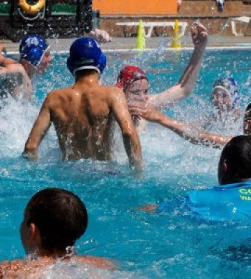 В Ужгороді визначили переможців фінального туру чемпіонату України з водного поло серед юнаків