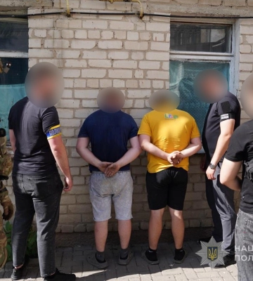 Поліцейські швидко затримали зловмисників, причетних до двох підпалів установ у Луцьку