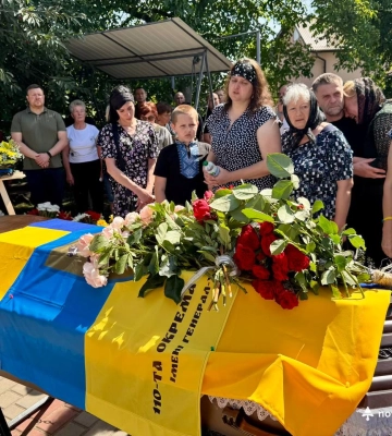 У Нововолинську попрощалися з Героєм Сергієм Олексюком, який загинув понад 2,5 року тому