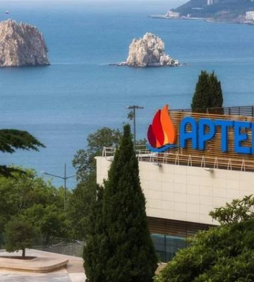 Сезон сорван: из оккупированного лагеря "Артек" в Крыму россияне уже вывезли всех детей