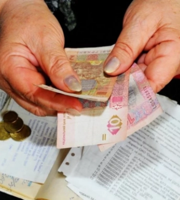 Гроші на дрова та вугілля: хто встигне отримати допомогу
