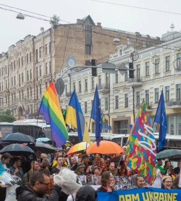 КГГА накануне "КиевПрайда" призвала сохранять спокойствие, уважать права и свободы других людей и реагировать на воздушную тревогу