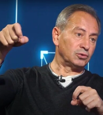 Пробелы в Основном Законе и уроки для государства: Николай Томенко представил в Черкассах книгу о Конституции