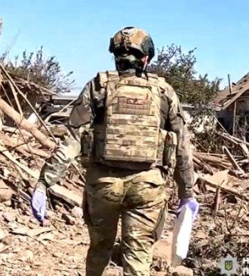 З обстрілюваного селища на Херсонщині евакуювали дитину