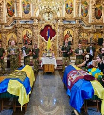 У Полтаві попрощалися із двома полеглими захисниками України