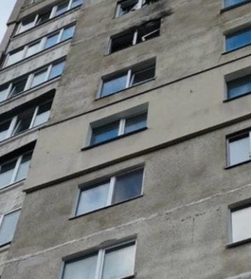 У Харкові дрон РФ вдарив по багатоповерхівці