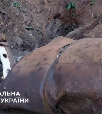 Бойова частина ракети впала поблизу столичної багатоповерхівки 