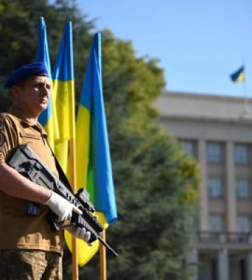 Повернемо дію Конституції на кожен метр нашої землі: в Ужгороді відзначили 30-річчя Основного Закону (ФОТО)