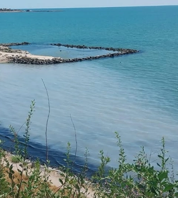 Під Одесою нечистоти стікають прямо в море