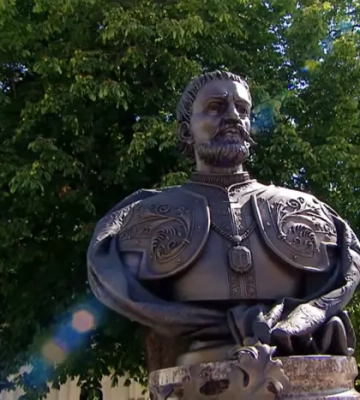 «Де Ленін впав, стоятиме Мазепа»: Зеленський анонсував пам'ятник гетьману в центрі Києва