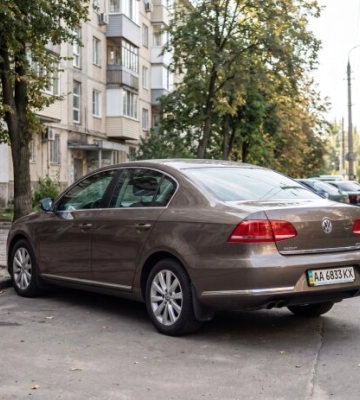 Цей Volkswagen проїхав менше, ніж ви за місяць: в Україні продають Passat B7 — «капсулу часу»