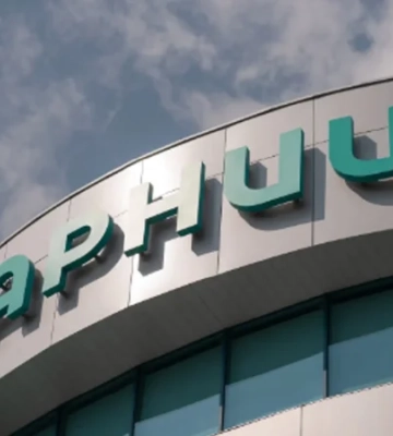 Росіяни під час нічної атаки на Київ вдарили по фармзаводу Дарниця