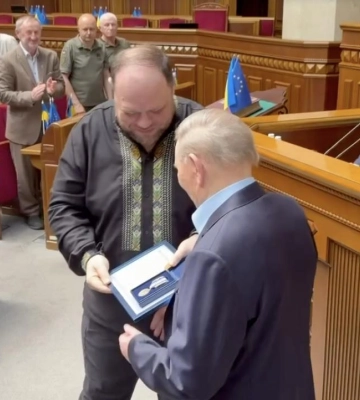 Кучму відзначили нагородою ВР імені Вячеслава Чорновола