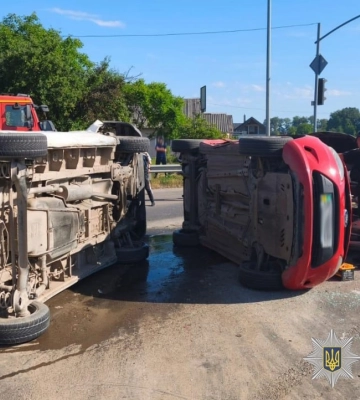 На Львівщині внаслідок потрійної ДТП постраждала маленька дитина, - поліція