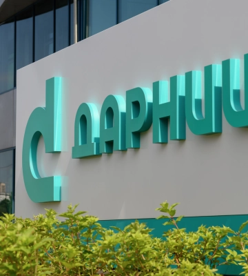 Росіяни під час нічної атаки на Київ вдарили по фармзаводу Дарниця