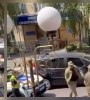 В Виннице мужчину силой затащили в авто. Очевидцы сняли ВИДЕО