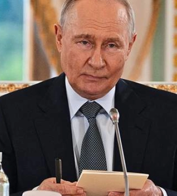 Вспомнил фото Зеленского: Путин заявил, что до Купянска осталось 2 – 4 километра, до Сум – 10