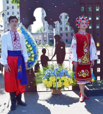 З нагоди 30-ї річниці Конституції України у Миколаєві вшанували пам’ять борців за незалежність держави