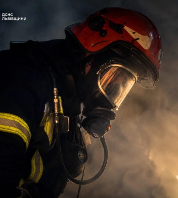 На Науковій сталася пожежа у багатоповерхівці: загорілася їжа на плиті