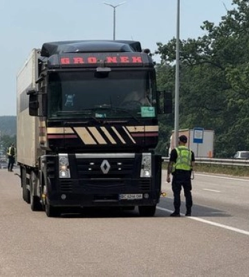 Обмеження руху вантажного транспорту запровадили у Києві