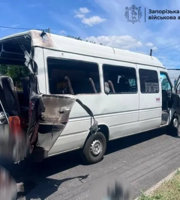 Ворог атакував безпілотником маршрутне таксі в одному із районів Запоріжжя