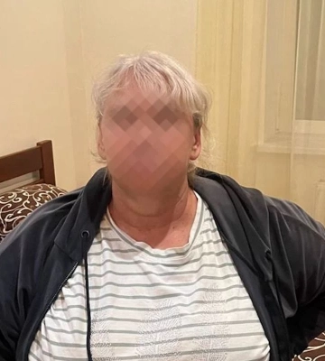 Заставляла дочь сниматься в видео для взрослых: подозревают мать с Харьковщины