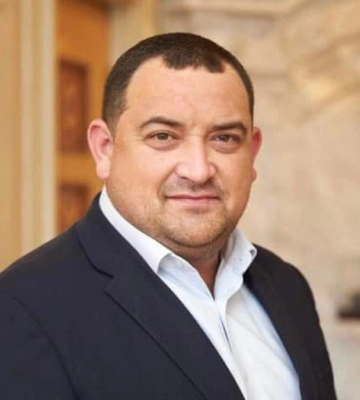 ВАКС назначил народному депутату Кузьминых круглосуточный домашний арест и взыскал в пользу государства залог