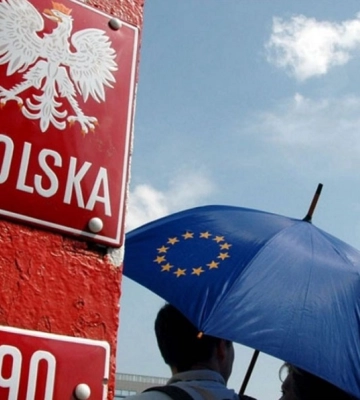 Польща депортувала 11 осіб за підозрою у вербуванні українських біженців для протестів на кошти РФ