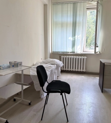 У Дрогобицькій лікарні вночі вчинили акт вандалізму: пошкоджено майно кількох відділень