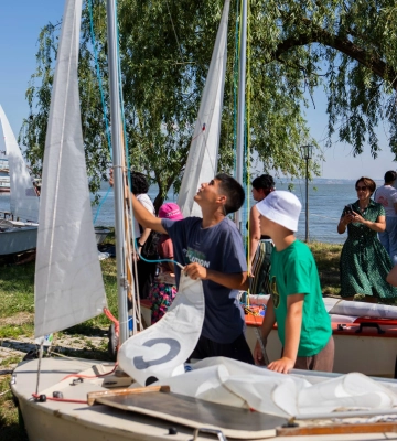 На Одещині вперше з початку війни провели масштабну всеукраїнську регату