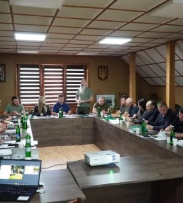 Секретний з’їзд у Рахові: що насправді готують для українців у карпатських лісах? (ФОТО)