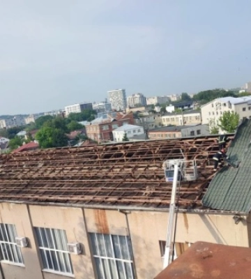 У Львові показали наслідки негоди