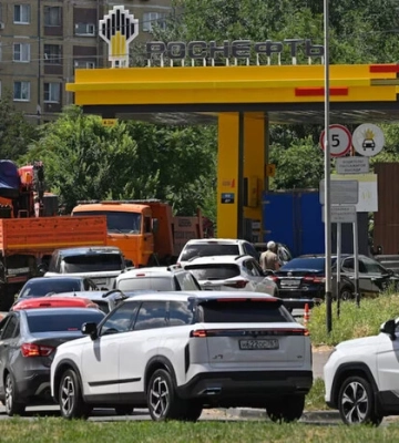 На більшості території РФ запроваджено обмеження на продаж пального: карта Reuters