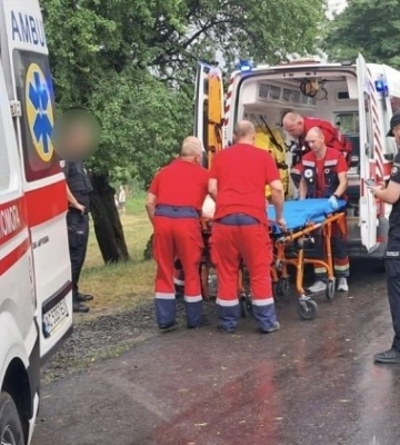На Волыни и во Львове в результате удара молнии пострадали восемь человек, среди них есть дети