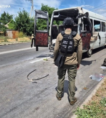 У Запоріжжі ворог вдарив по маршрутці: є загиблі та поранені - розпочато розслідування
