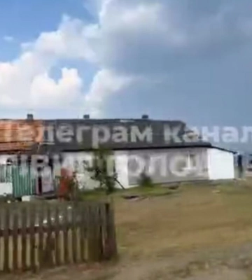 Негода на Рівненщині: град, повалені дерева та зірвані дахи 