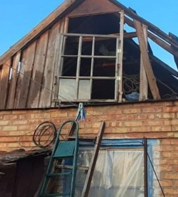 Атака на Дніпропетровщину: пошкоджені будинки й підприємство, є поранені