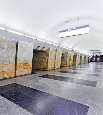 Два виходи на станції метро «Вокзальна» тимчасово закрили у Харкові