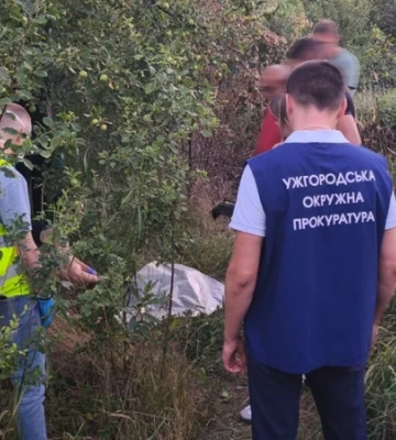 У Чопі виявили закопане тіло півторамісячної дитини, матір затримали